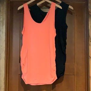 2 maternity tops